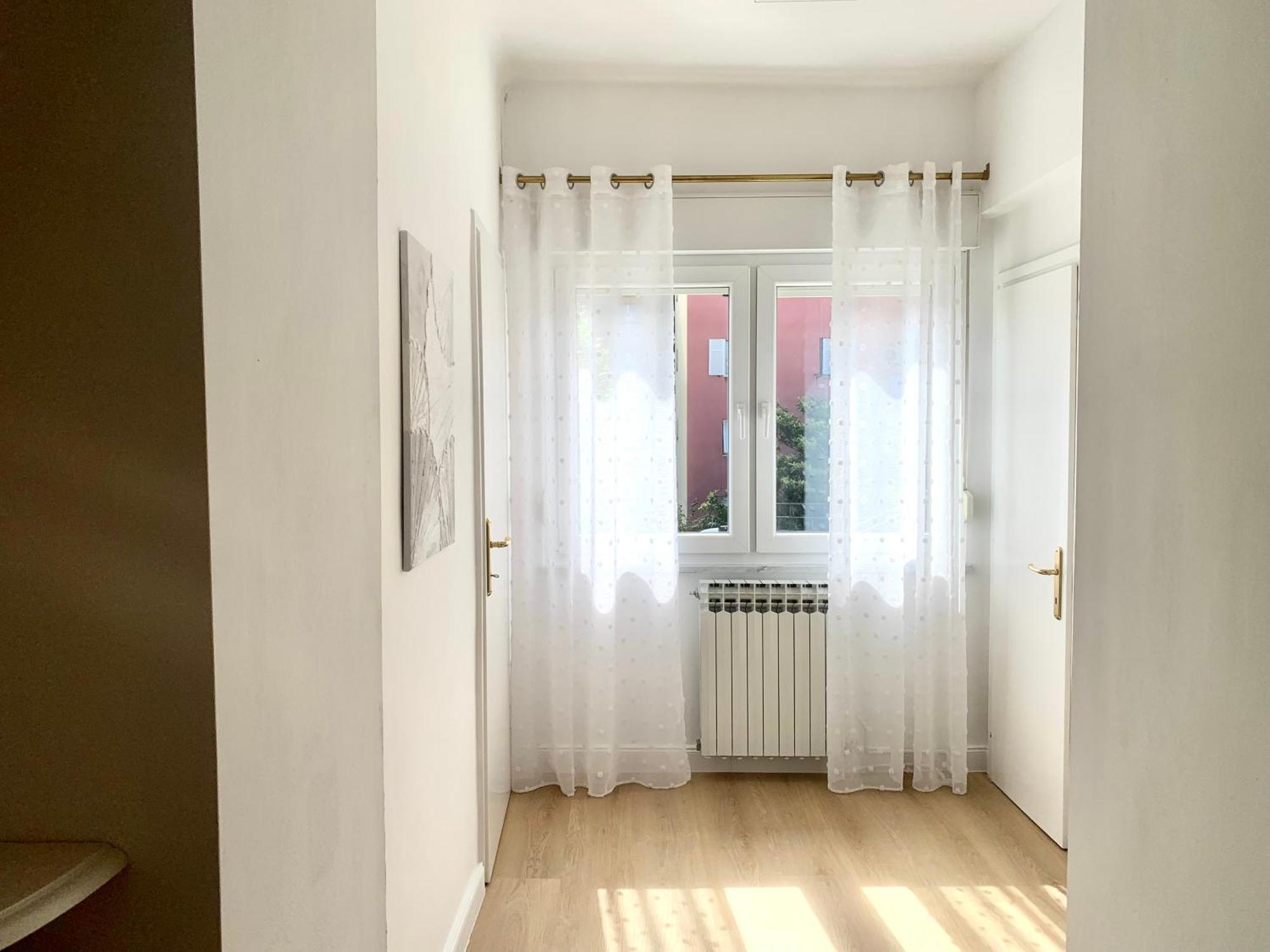White Imperial Apartment Pula Ngoại thất bức ảnh